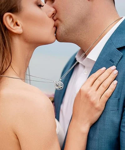 collar de sol y luna 100 idiomas